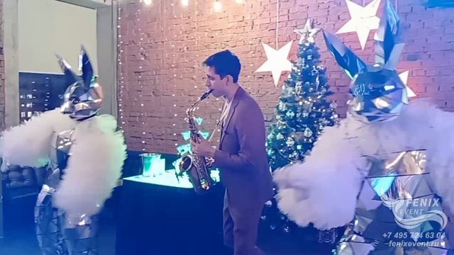 Заказать профессионального саксофониста на праздник в Москве - саксофонист на встречу гостей - Роман смотреть онлайн