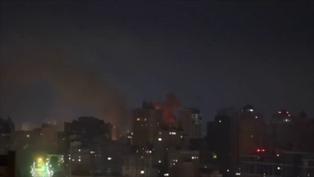 Ночной вид Киева 10 июля 2025 года. смотреть онлайн