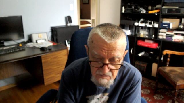 Основной смысл жизни человека. Мнение ИИ. (есть ли хоть какой то смысл в жизни человека?) №1