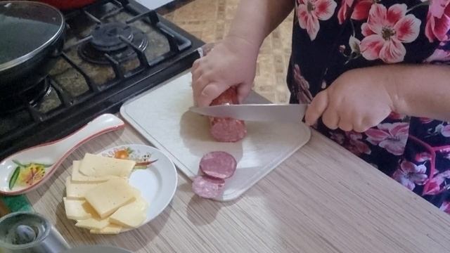 Вот и пятница! Готовлю вкусный завтрак. смотреть онлайн