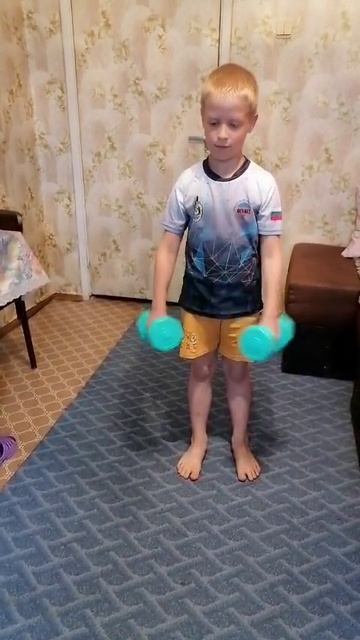 тренировки с гантелями и без!!!