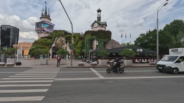 Зоопарк | зоопарк 2025 | куда сходить в Москве смотреть онлайн