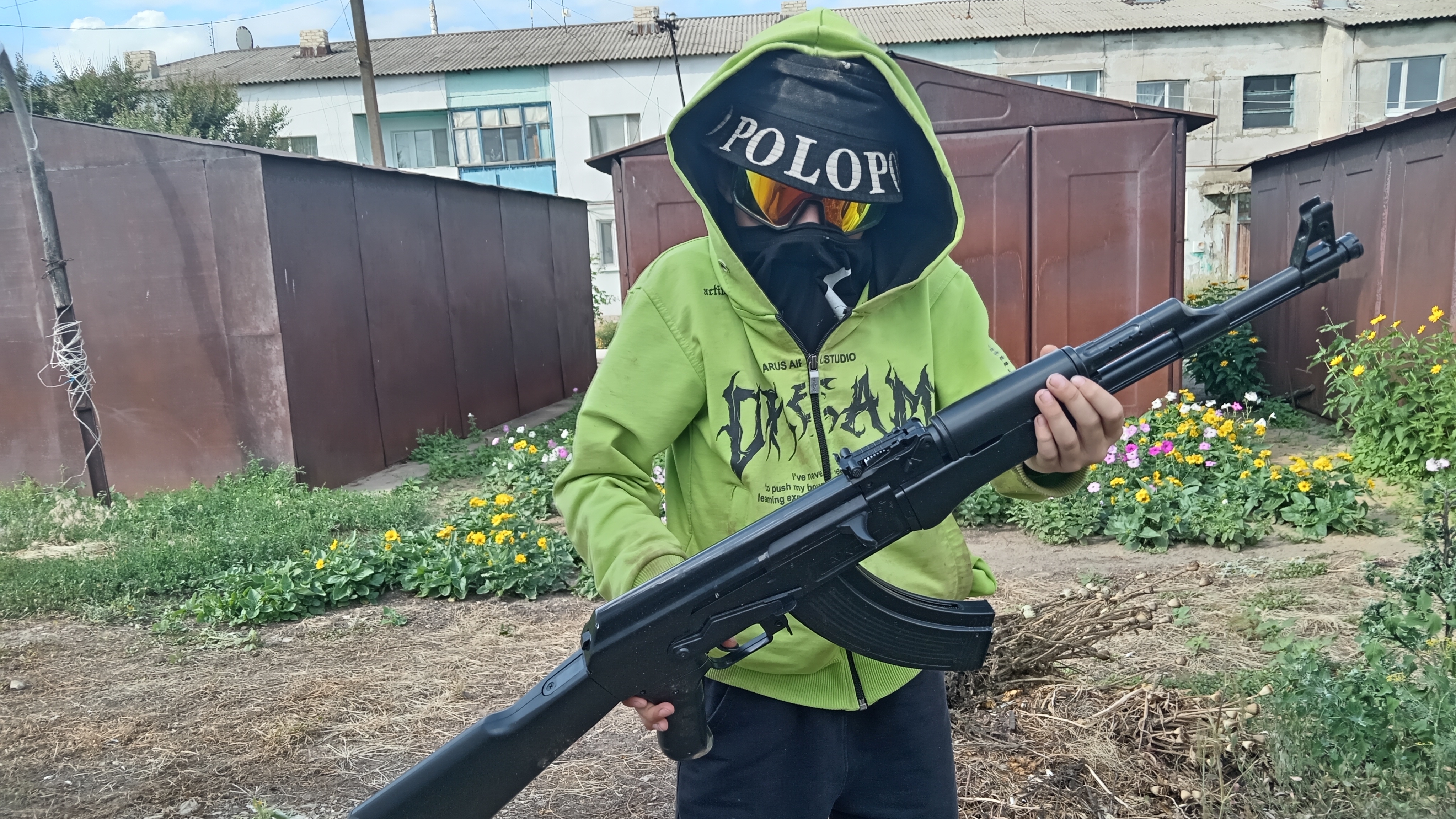 Tne Simon : Simon Has Become Normal
3 серия 1 сезон