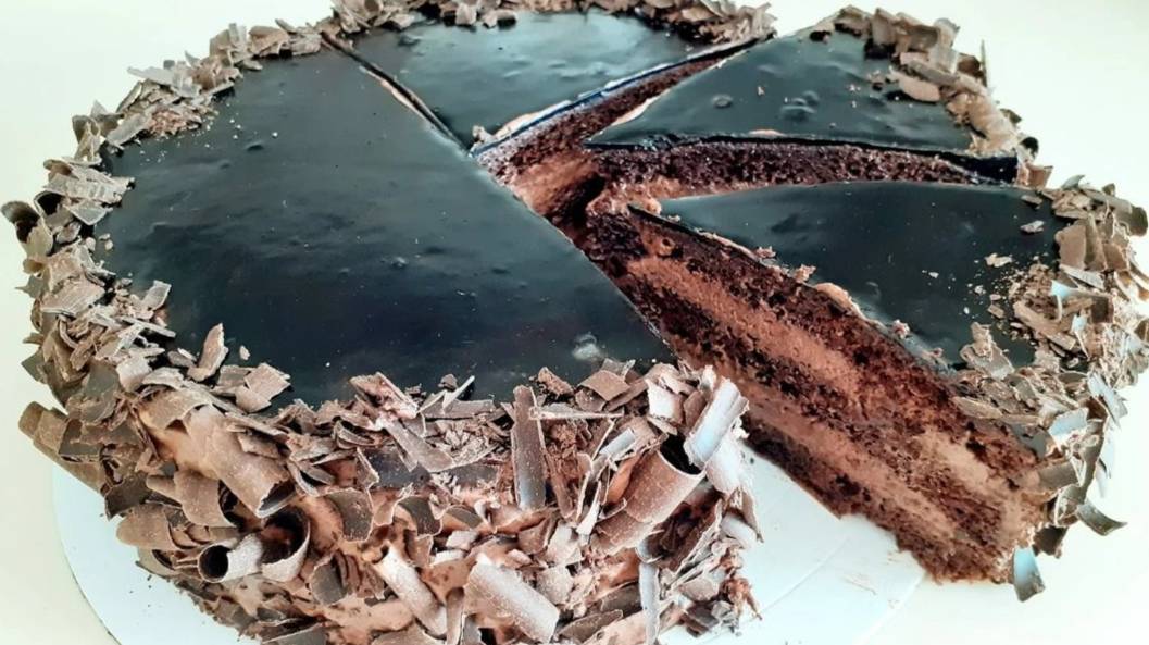 Американский Шоколадный Торт. Очень шоколадный и вкусный! смотреть онлайн