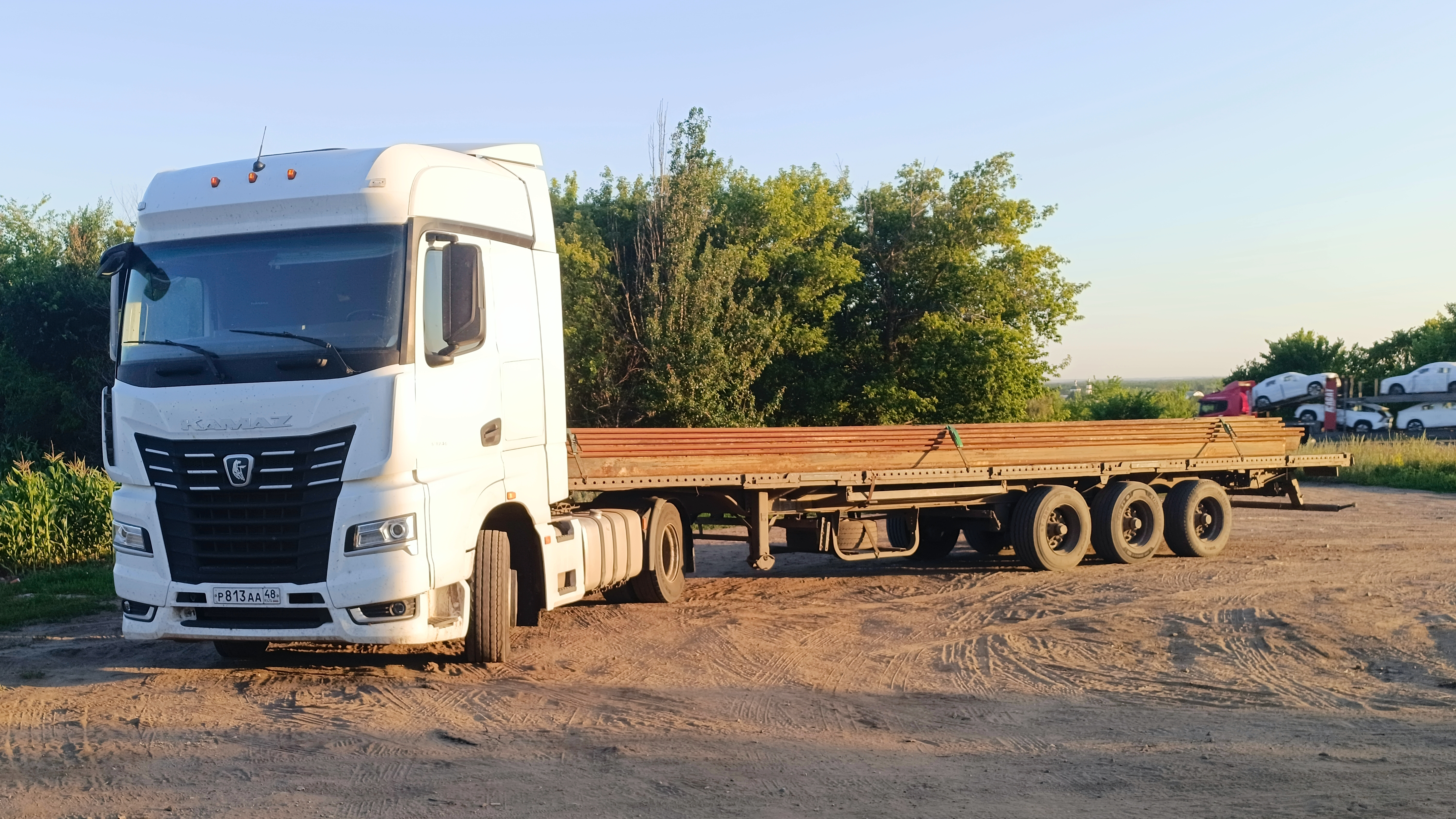 шпунт ларена из волжского в нищебродский поселок в московской области / КАМАЗ 54901 смотреть онлайн