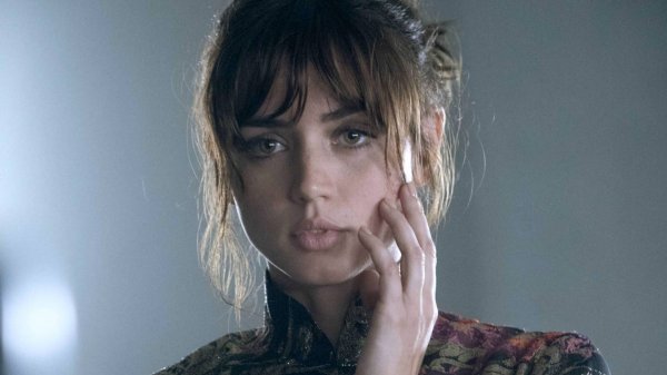 Ana de Armas & Ryan Gosling - What Is Love (Blade Runner 2049)