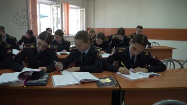 Поздравил выпускников Краснодарского университета МВД России смотреть онлайн