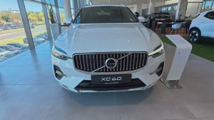 Volvo XC60 Plus 2025 обзор