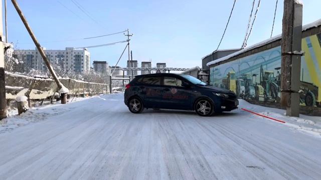 Разворот в ограниченном пространстве [get-save.com]