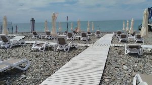 Видео обзор пляжа Одиссея и Спорт пляж Лазаревское Сочи 2025, малолюдные пляжи в Лазаревском 2025