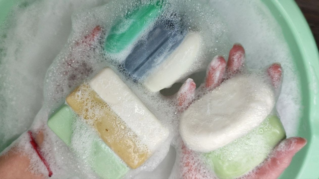 МЫЛЕНИЕ 💜 кусочки мыла + прилипушки