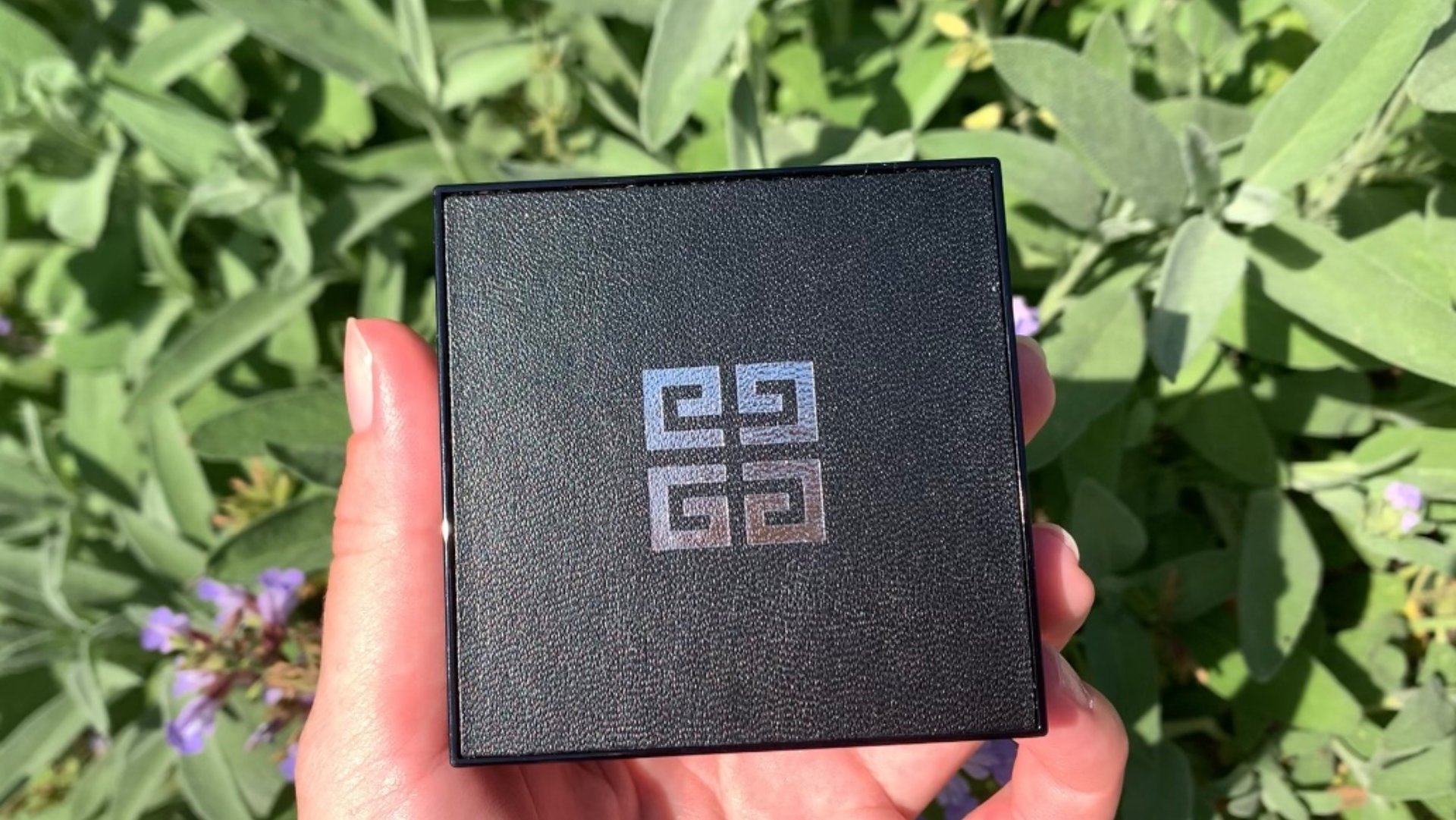 Компактная пудра Givenchy Prisme Libre Pressed Powder смотреть онлайн