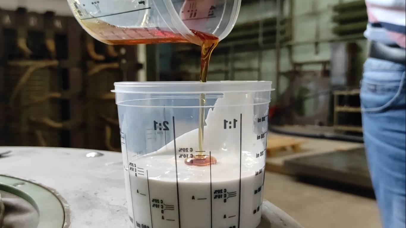 ЖИДКИЙ ПОЛИУРЕТАНОВЫЙ КЛЕЙ ТЕХНОПУР 113. смотреть онлайн