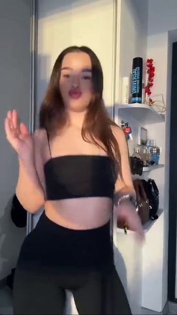 Девушка танцует под музыку смотреть онлайн