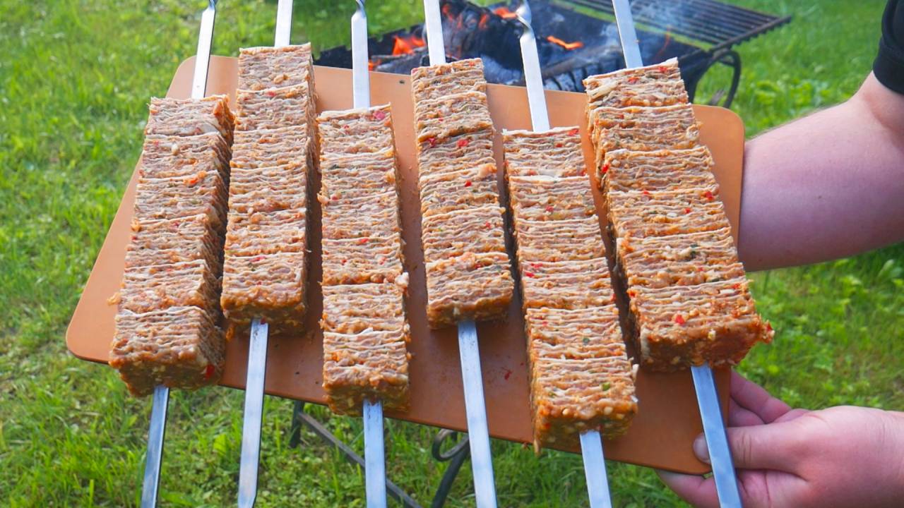 Шашлык из лаваша – Так мясо вы еще не готовили! смотреть онлайн