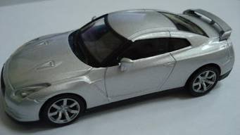 Nissan GTR смотреть онлайн