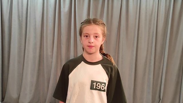 Стихотворение «Что может быть семьи дороже» Д. Тараданова. Читает Арина Шмидт. смотреть онлайн