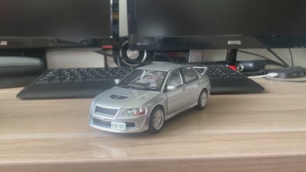 Обзор модели Mitsubishi Lancer Evolution 7 в масштабе 1/24 от WhiteBox