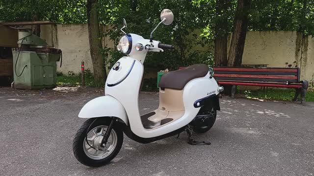 Скутер Honda Giorno AF-77 (арт. 122HA5) смотреть онлайн