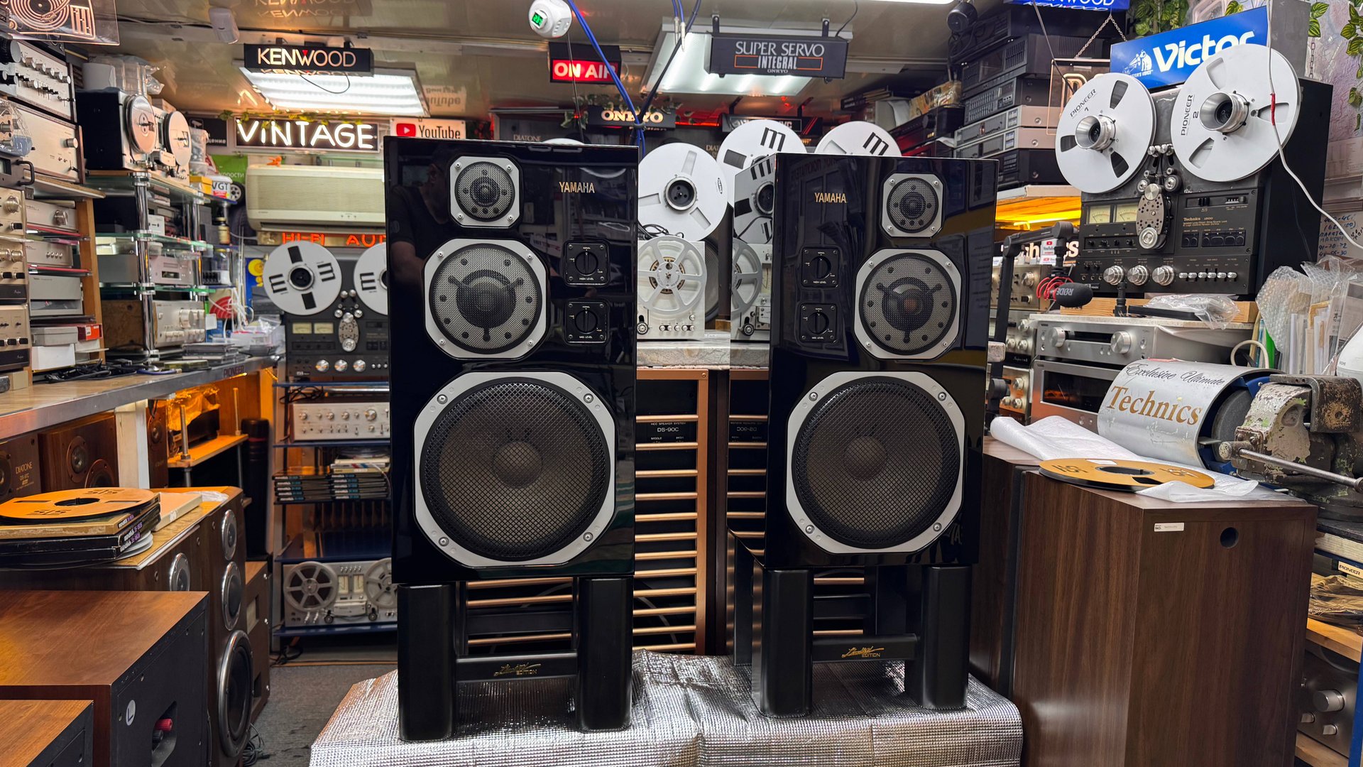 YAMAHA NS-1000M смотреть онлайн