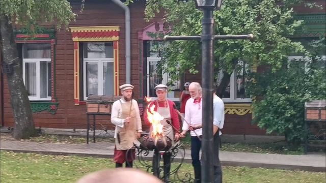 день рождения Добродея. С огоньком смотреть онлайн