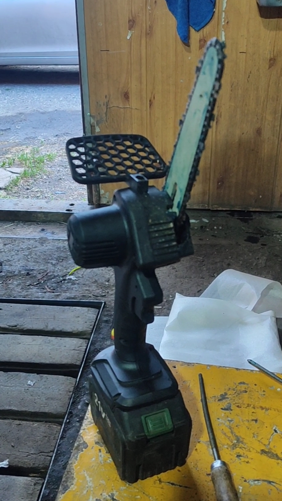 Переделал цепную электропилу с щеточного двигателя на бесщеточный.