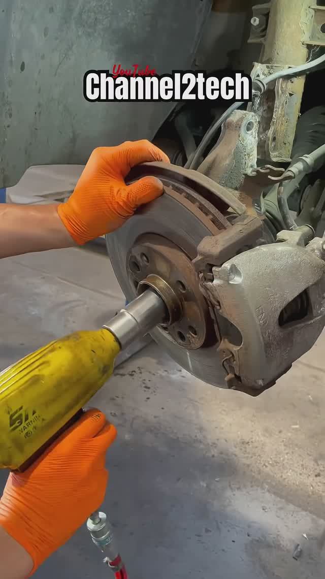 Замена пыльника ШРУСа без снятия . смотреть онлайн