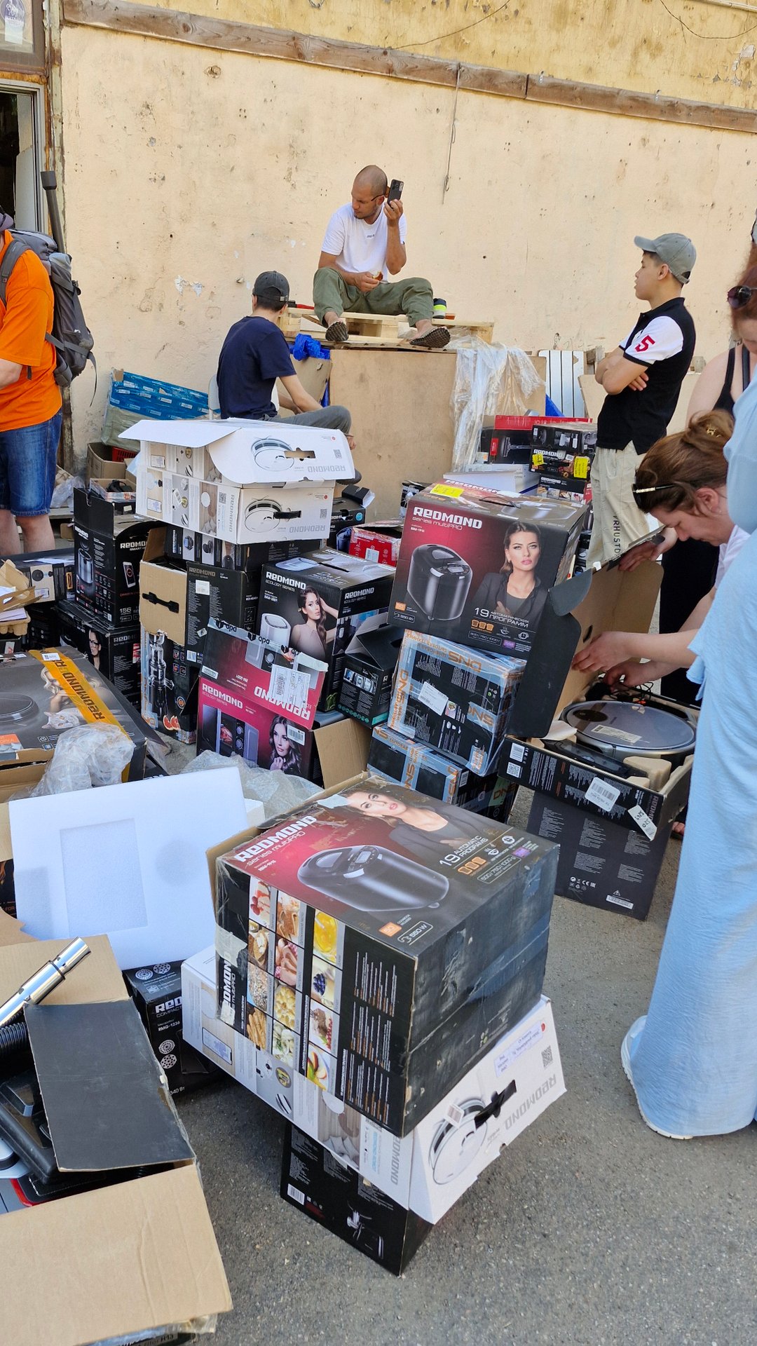 Вещевой рынок Апрашка в СПб