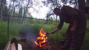 Рыбалка на севере, ловим хариуса около лесной избушки. Что ещё мы готовим из хариуса.