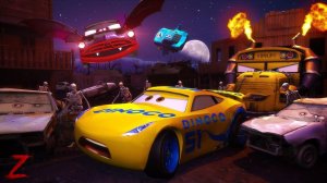 ЗОМБИ ТАЧКИ МОЛНИЯ МАККУИН НАПАДАЮТ НА КРУЗ РАМИРЕЗ В ПРИЗРАЧНОМ ГОРОДЕ