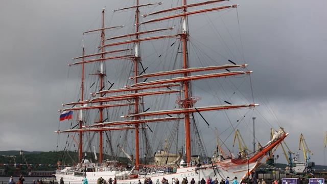 барк Седов.mp4 смотреть онлайн