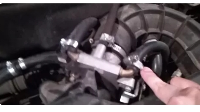 Решение проблемы с плавающем ХХ Приора