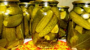 Мариную только так их.Огурчики хрустят, ароматные. Пробовала другие рецепты, но возвращалась к этому