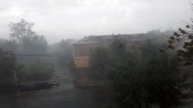 НАПРАВЛЕНЬЕ Ю/В -- С/З (как из брандсбойта)