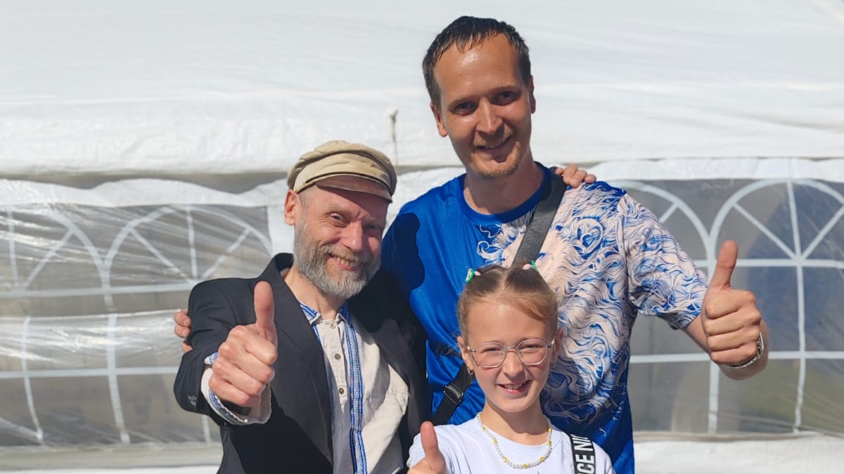 фестиваль 12 ключей в Веневе. группа Оттава Ё смотреть онлайн