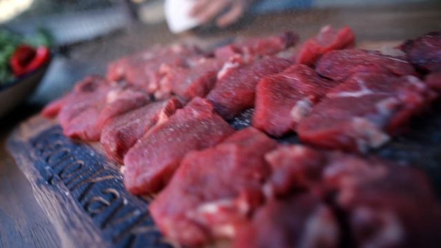 БЫСТРО ОБЖАРИЛ МЯСО на ГРИЛЕ смотреть онлайн