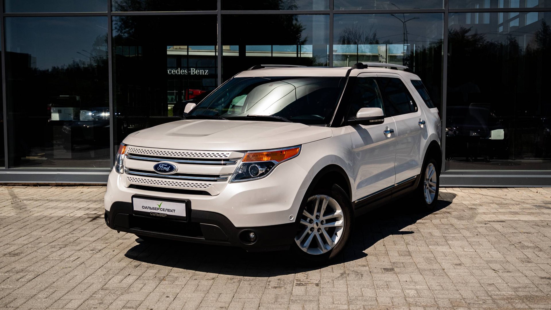 FORD EXPLORER