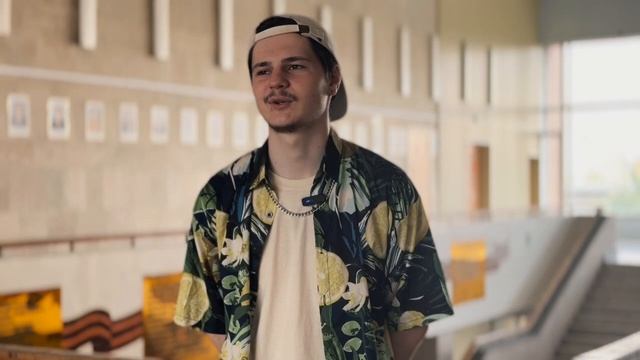 Интервью с выпускником УК Даниилом Шабуниным смотреть онлайн