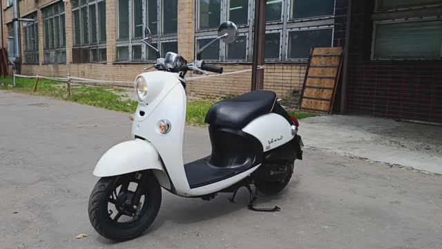 Скутер Yamaha Vino 50 (122YA93) смотреть онлайн
