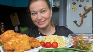 МУКБАНГ ОТБИВНЫЕ С МАКАРОНАМИ/САЛАТ/MUKBANG ЕДА ОБЖОР