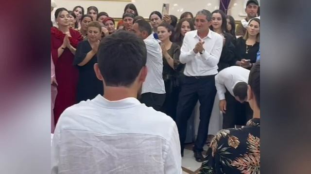 Диана Гюлечова на Свадьбе б/з Камила.mp4 смотреть онлайн