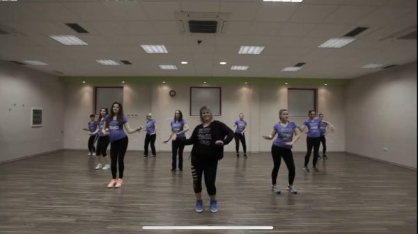 DESPACITO - Zumba with Meta