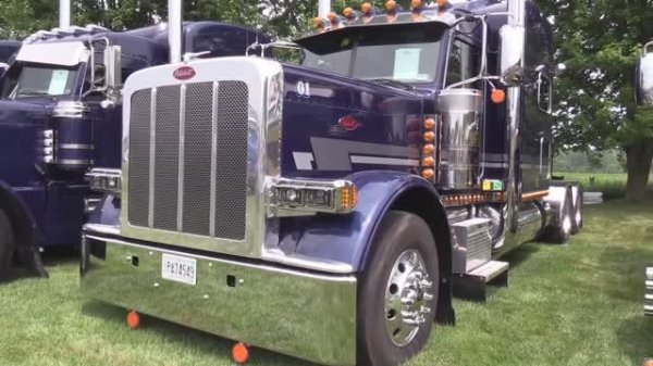 Peterbilt 389 Sleeper Truck 2024
