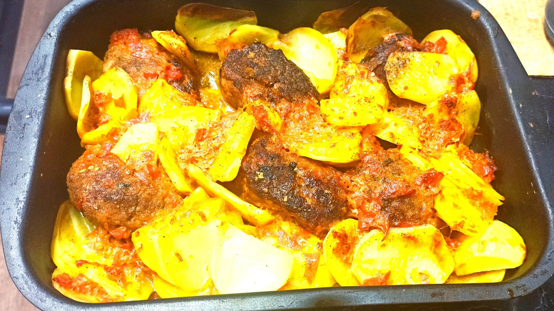 Кёфте. Котлеты по Турецки с картофелем.