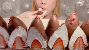 Клубника в креме