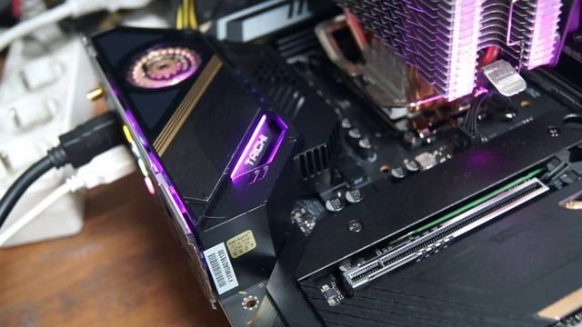 Уникальная эстетика материнской платы ASRock Z690 TAICHI