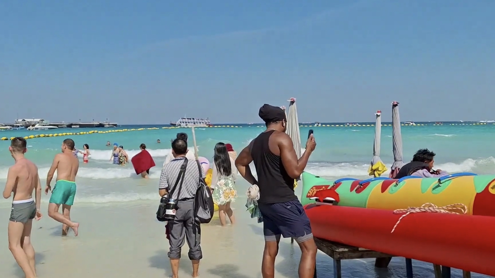 Таиланд 🇹🇭 Паттайя. Убежали с пляжа на острове Ко Лан! смотреть онлайн