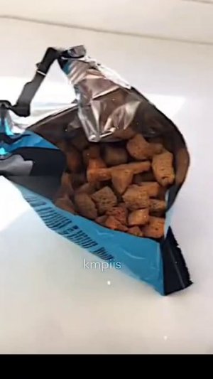 Эдит про сухарики(видео не мое)