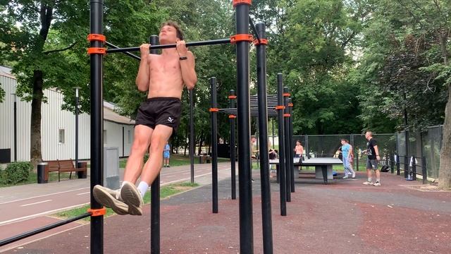 Кросс-тренинг для бегунов на длинные дистанции || подтягивания на высокой перекладине :) смотреть онлайн