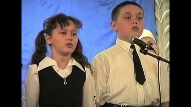 АЛЕКСЕЙ ШНАЙДЕР В СОСТАВЕ ДЕТСКОЙ ВОКАЛЬНОЙ ГРУППЫ - "Песня про деда" / 2009